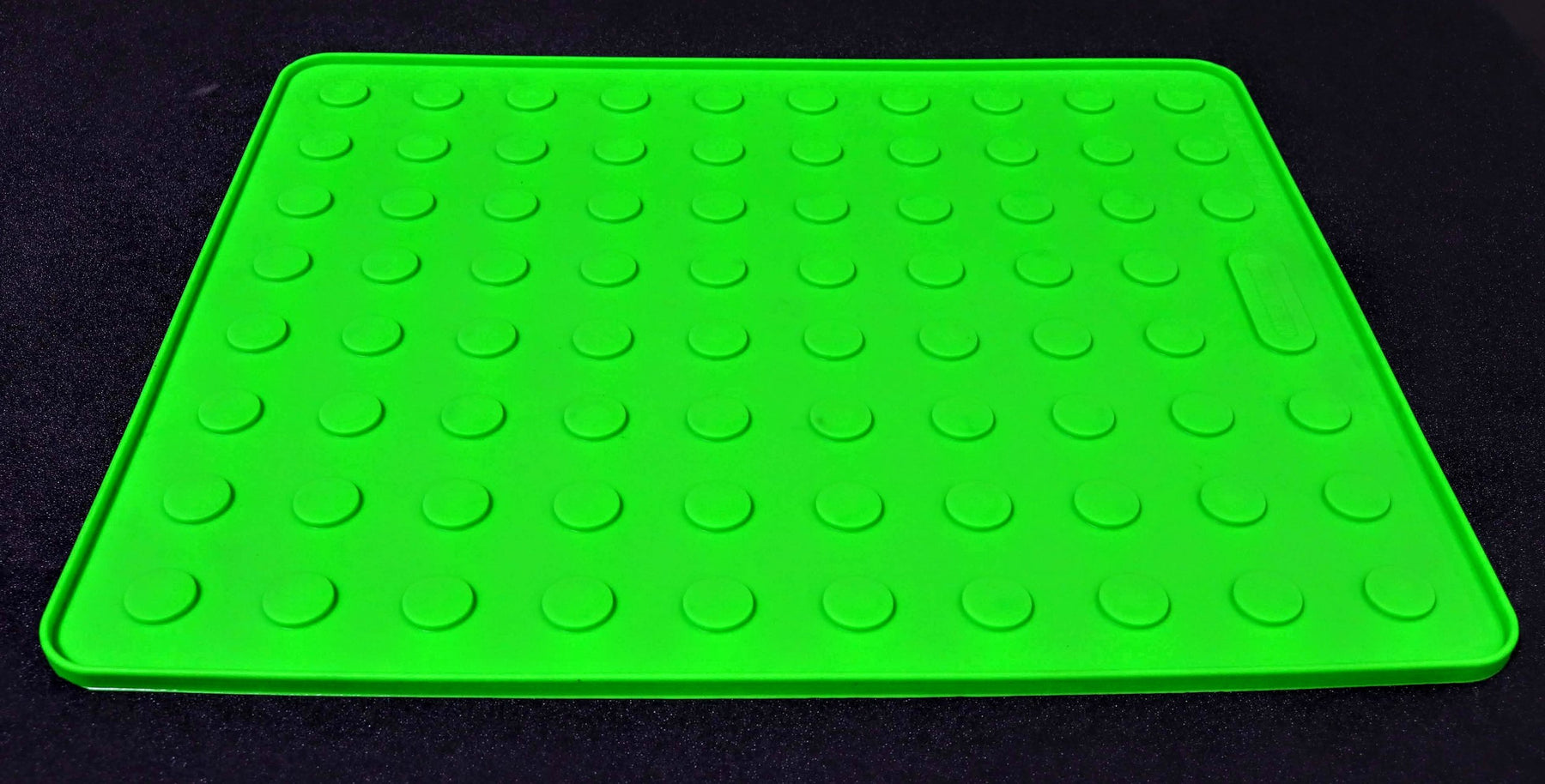 MagnaTek 21 x 17 Green Magnetic PDR Tool Mat — Keco Tabs